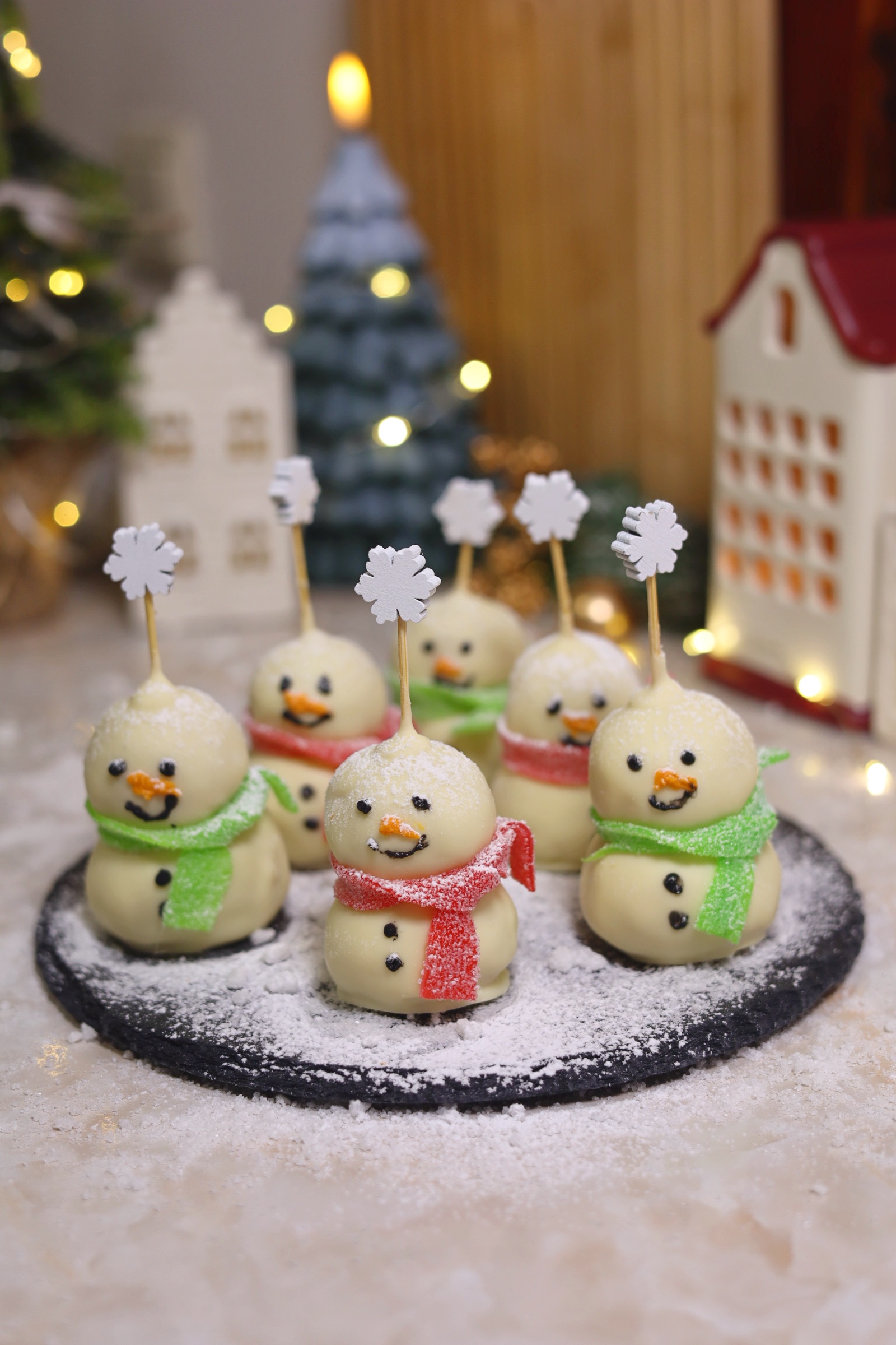 Snowman Cake Pops